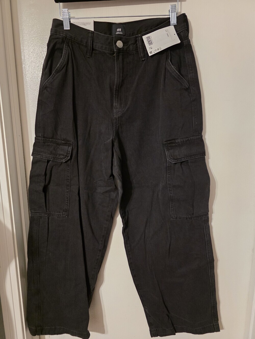 H&M Black Cargo Pants with Side Pockets